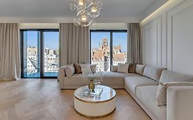 Deo Plaza Premium Suites & Riverside By Downtown Apartments